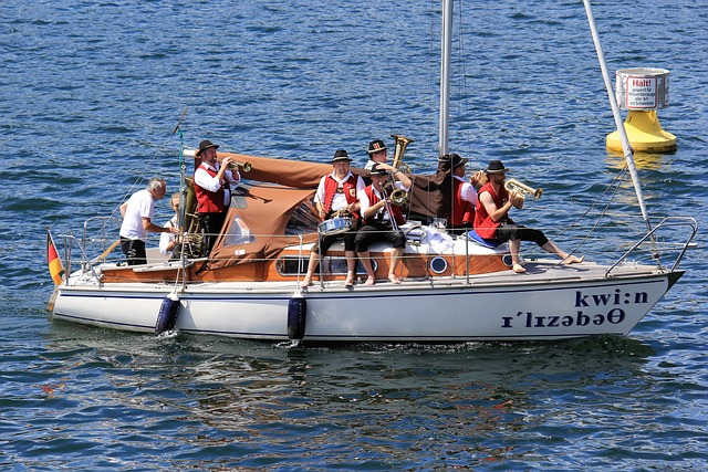 热血拼搏的 热血拼搏的